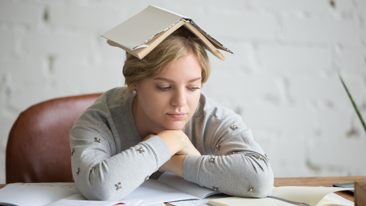 Страшный сон студента: что делать, если не сдал экзамен в университете? 