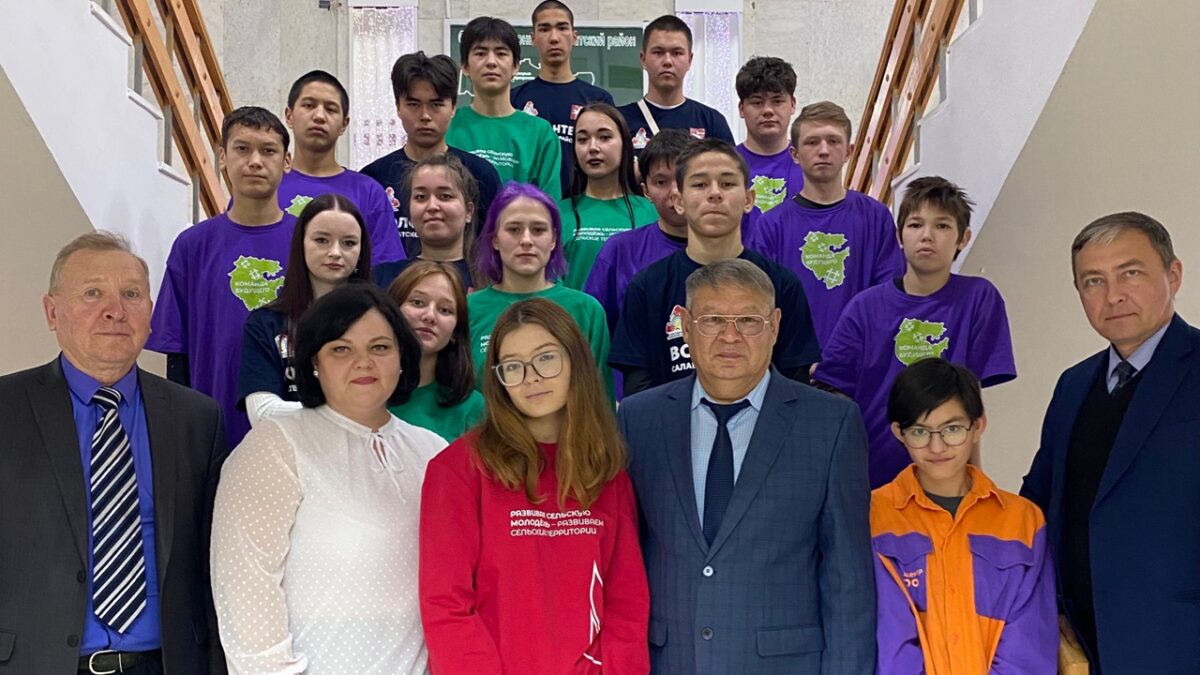 Встреча главы администрации с волонтерами Добро.Центра