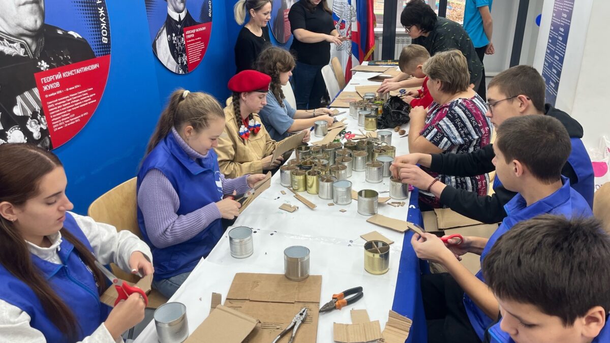 Мастер-класс по изготовлению блиндажных свечей в Добро.Центре