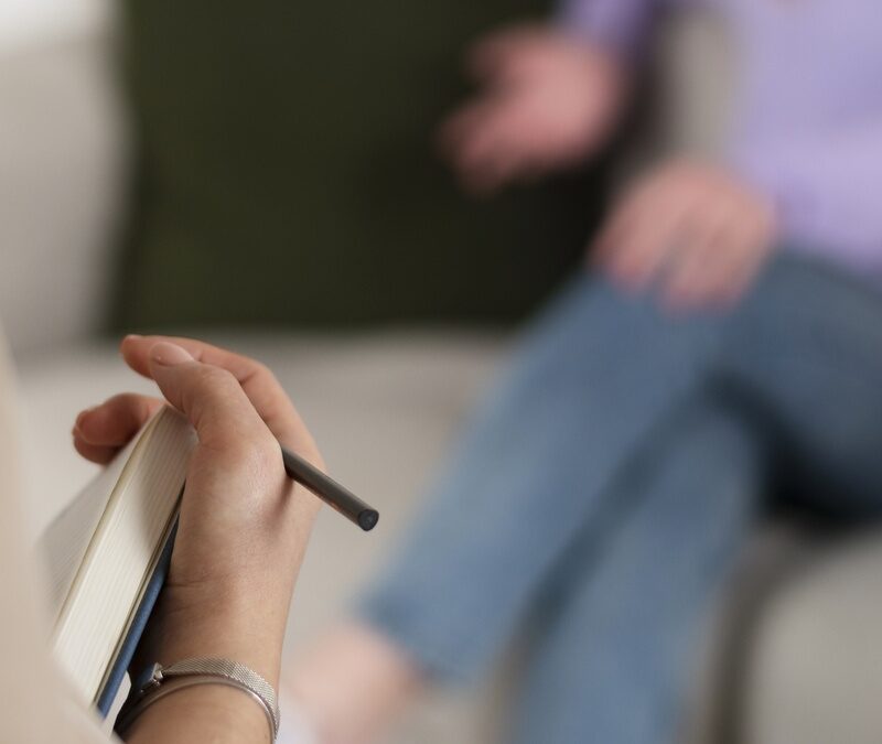 День психолога-2025: история, традиции, идеи подарков и поздравления