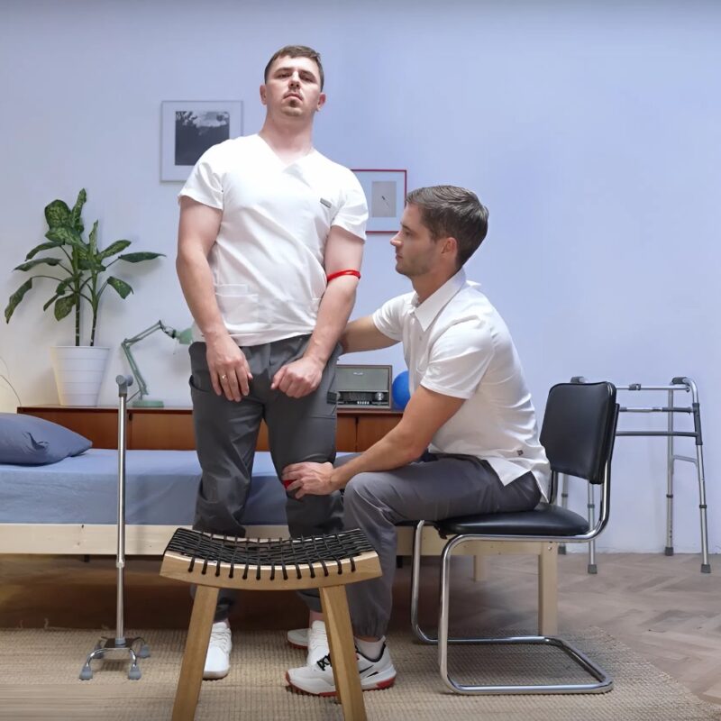 Как вставать после инсульта? Упражнения для дома от эксперта фонда ОРБИ