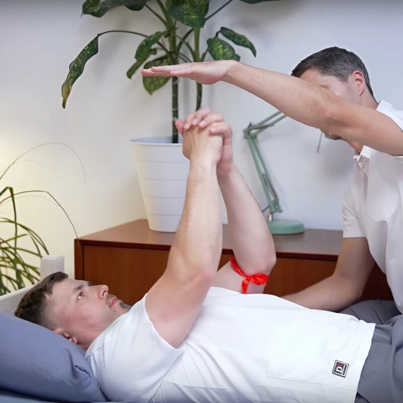 Восстановление после инсульта с первых дней: упражнения для дома от эксперта фонда ОРБИ