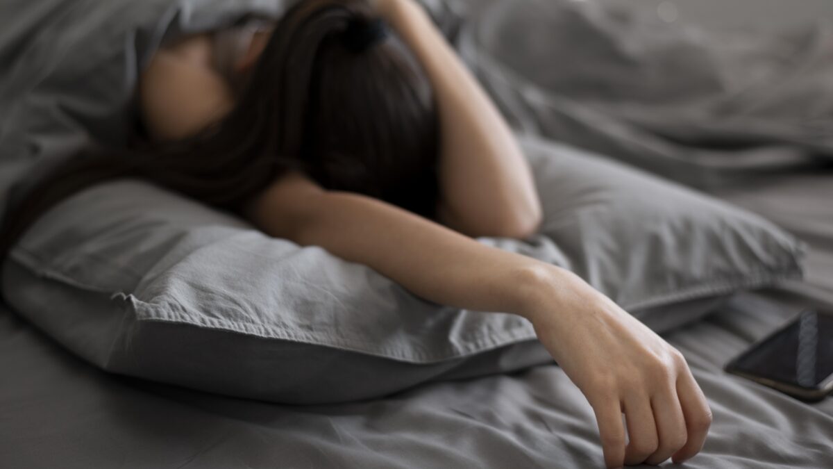 Холодная бессонница: почему сон уходит вместе с теплом