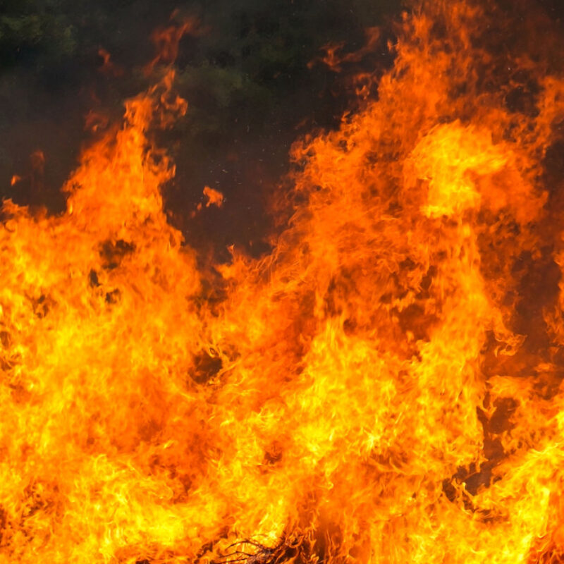 Спас бабушку 94 лет из горящего дома: поступок сахалинца