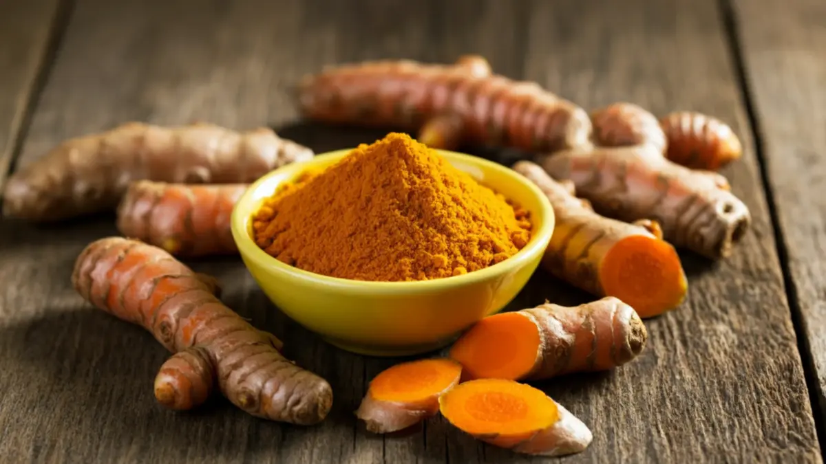 Куркума для здоровья: польза, вред и научные факты о «золотой специи»