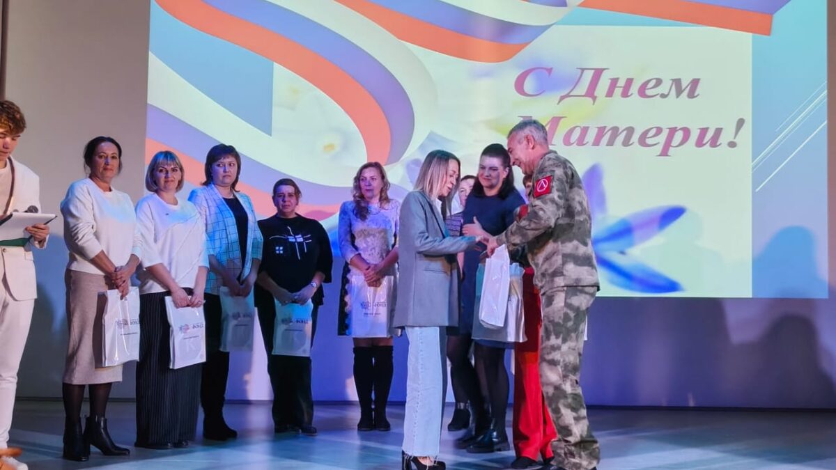 «Великое имя твое – МАМА!»: Барнаульский фестиваль ко Дню матери