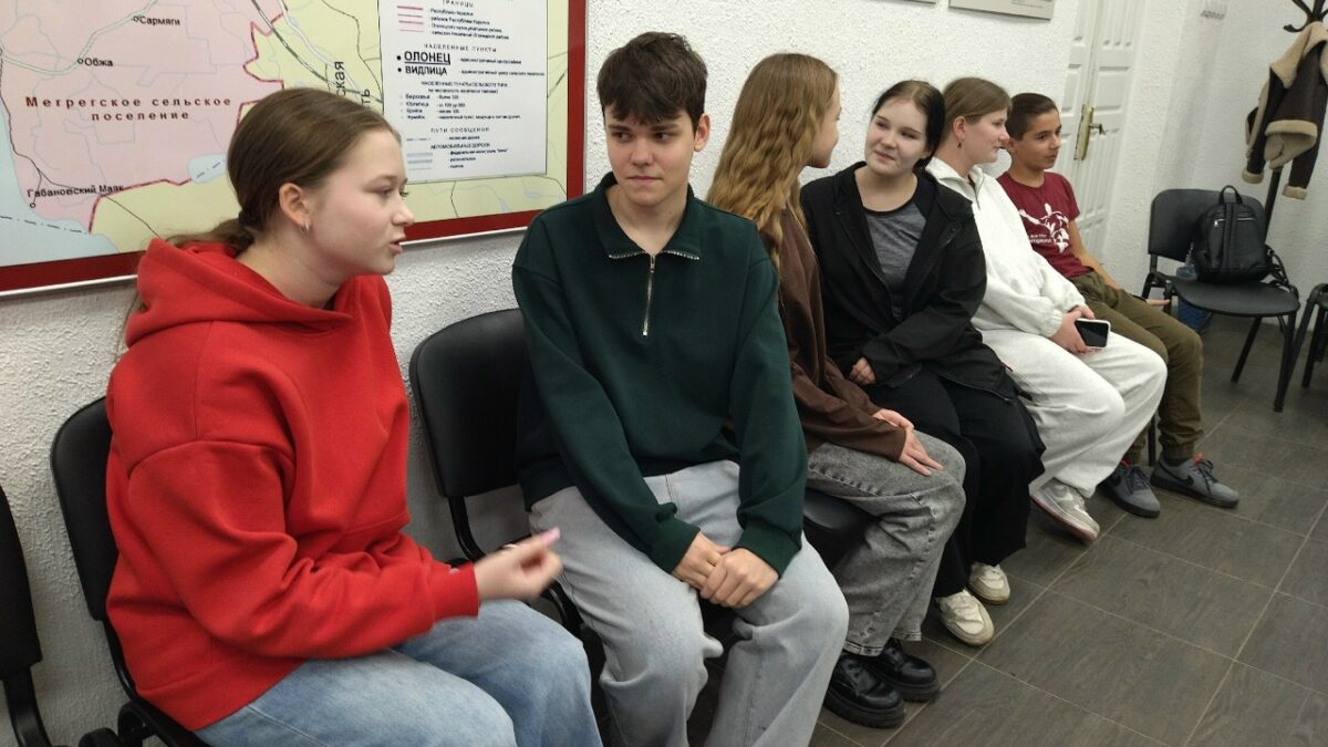 Как прошёл первый урок в Школе помощников Дедов Морозов