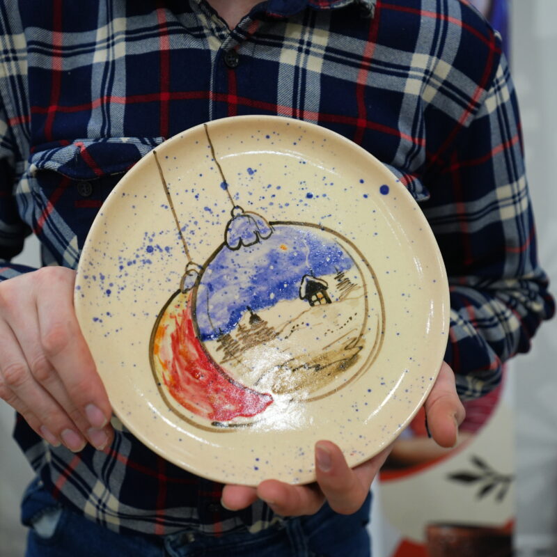 Новогодние подарки от людей с инвалидностью появились на маркетплейсе «Москва – добрый город»