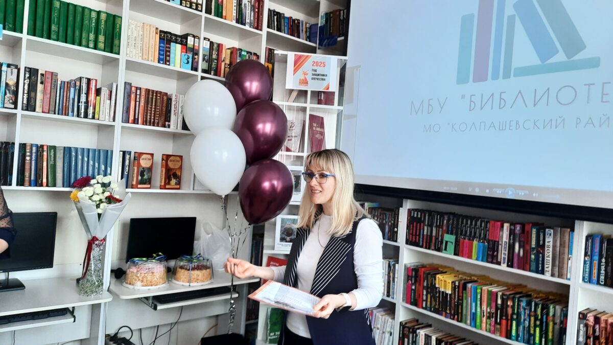 Открытие библиотеки в д. Маракса Колпашевского района после ремонта с помощью волонтёров