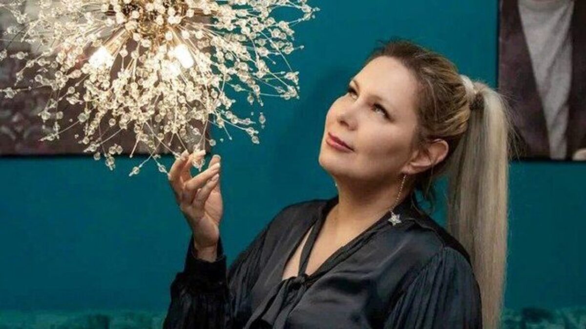 Новогоднее чудо: дружба 100-летней бабушки и директора магазина