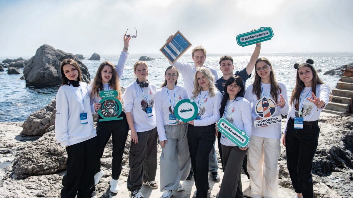 Продолжаем рассказывать истории наших добровольцев в рамках «Диалогов добра»