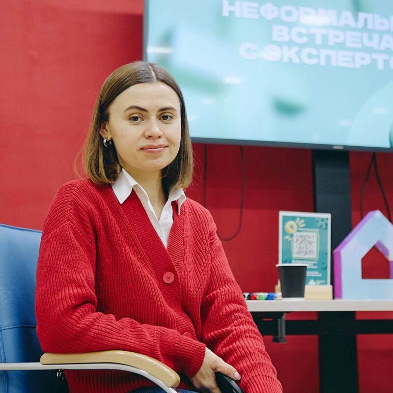 10 фондов и организаций, которые помогают другим НКО