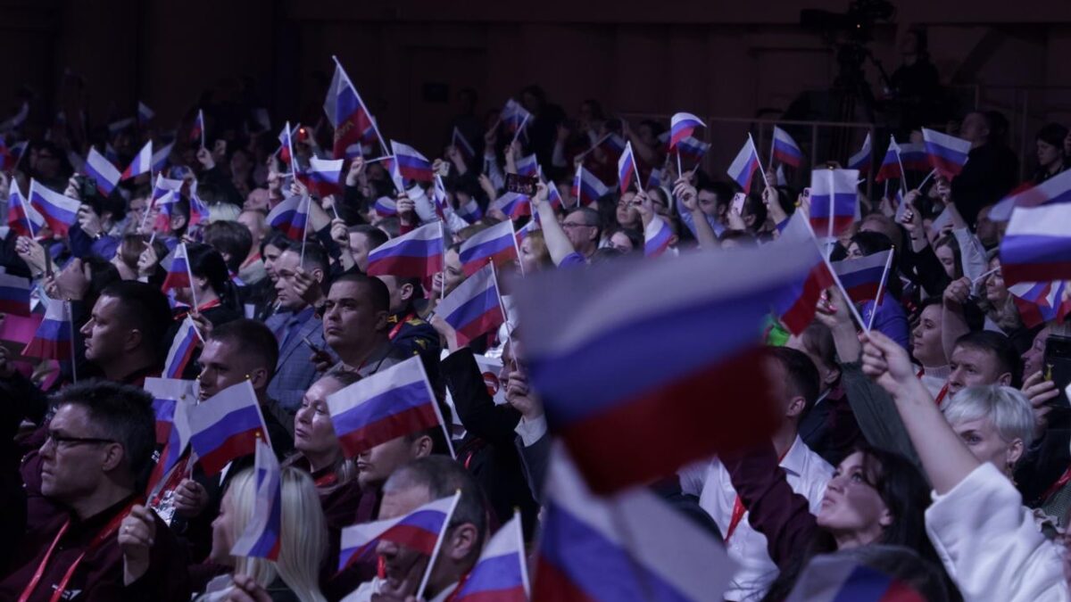 Молодежь Севастополя на Всероссийском патриотическом форуме