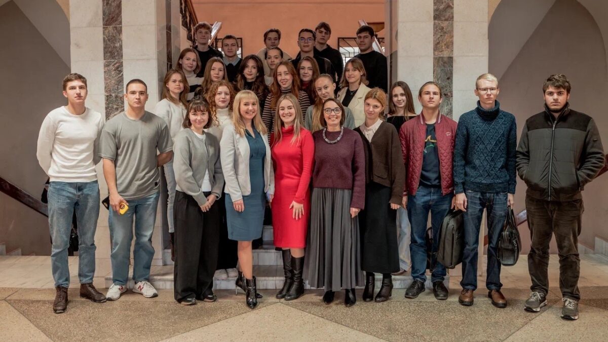 Студенты МГУ узнают о тонкостях работы государственной службы