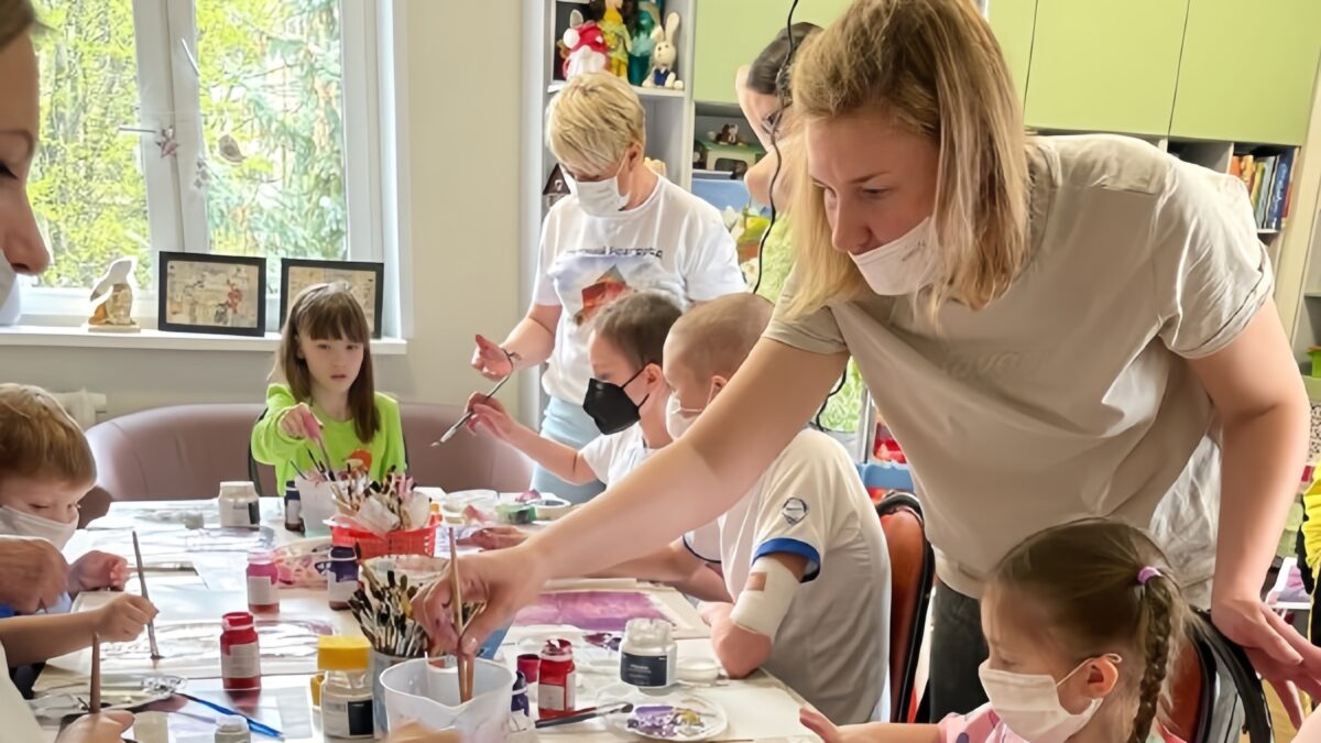 Волонтёры «Гринатома» помогают детям и студентам