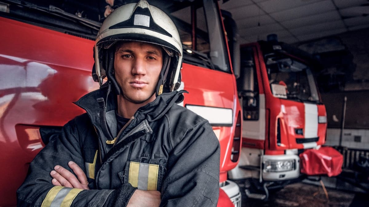 День спасателя-2025: история, традиции, идеи подарков и поздравления