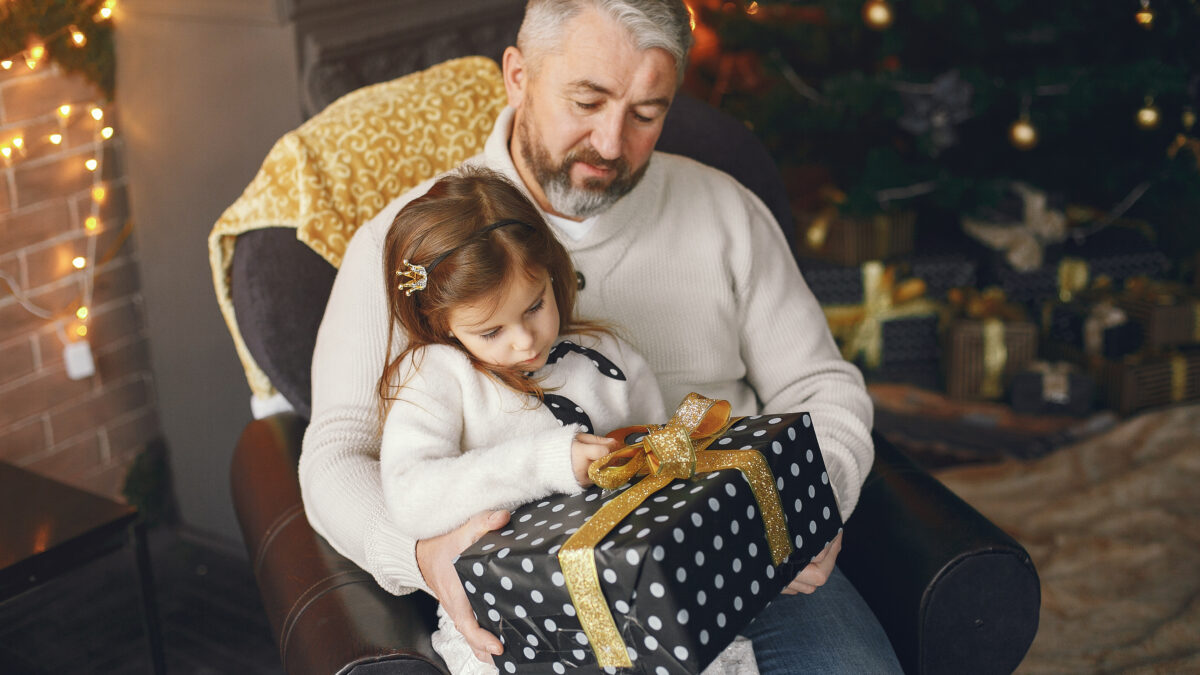 Что подарить папе: 50 идей на 2026 год