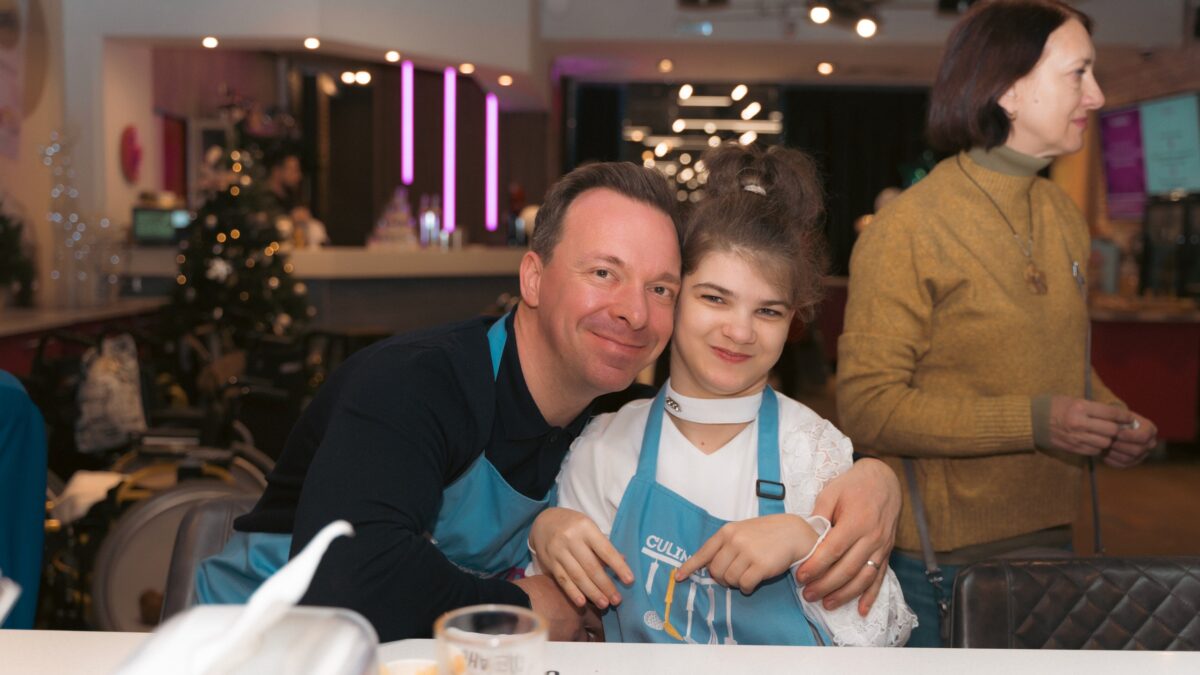 Как приготовить помощь с любовью: БФ “Дорога жизни” отметил 9-летие кулинарным мастер-классом»