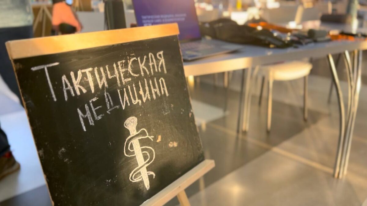 «Это был первый раз, и я волновался»: молодой военный врач — о своём опыте в роли инструктора…