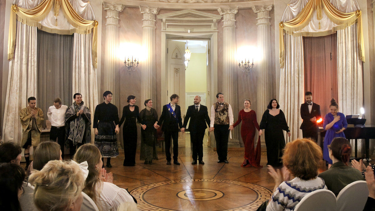 Студенты провели бесплатные оперные концерты в Москве