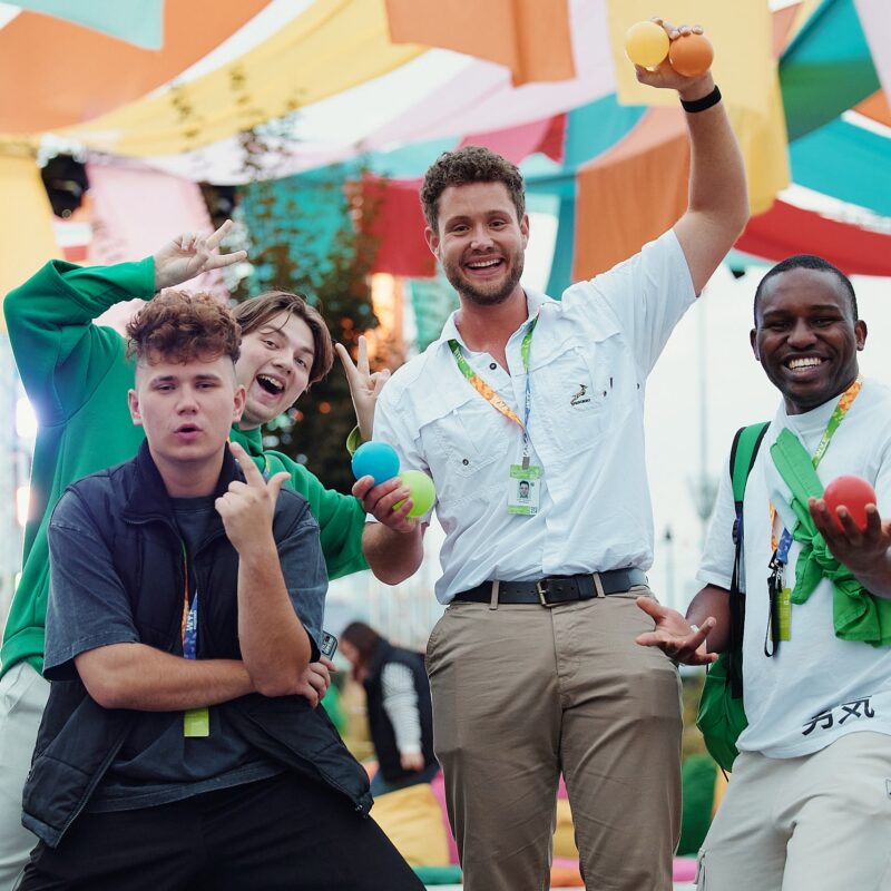 Международный фестиваль молодёжи-2026: стать волонтёром