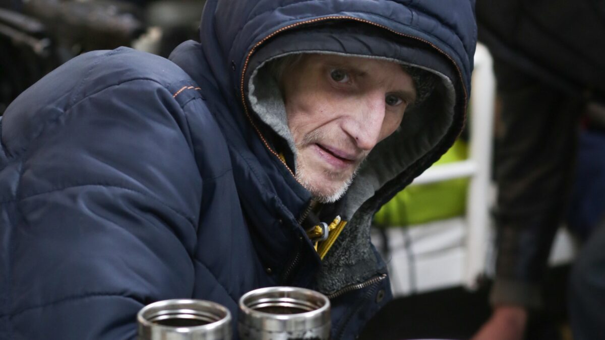 Владимир Путин поддержал привлечение НКО для медицинской помощи бездомным