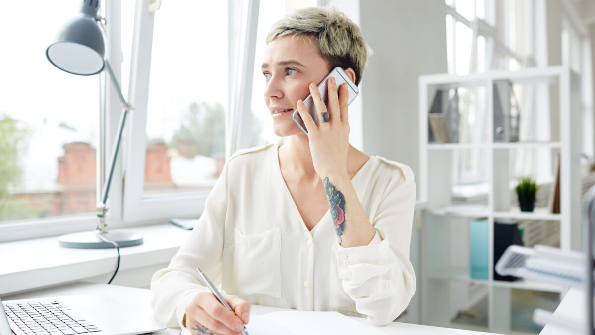 Личный бренд руководителя НКО: два кейса и план создания