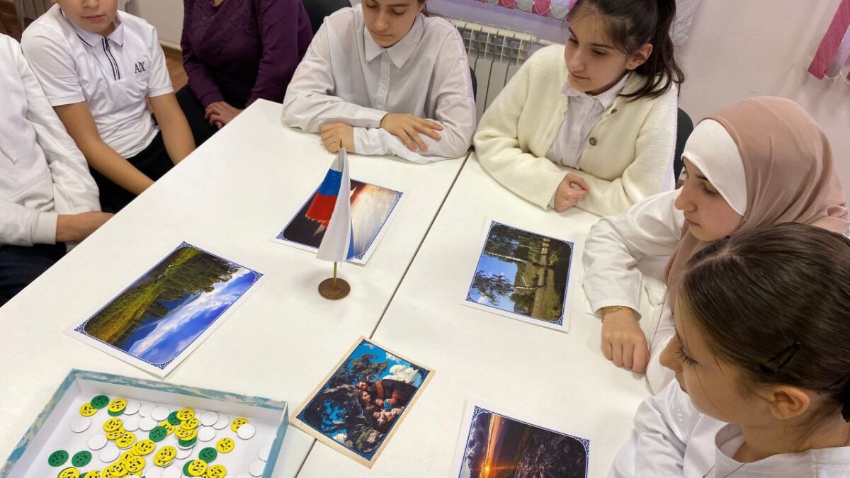 Легенды продолжают оживать: сюжетно-ролевые игры на основе эпосов народов России приехали в Дагестан