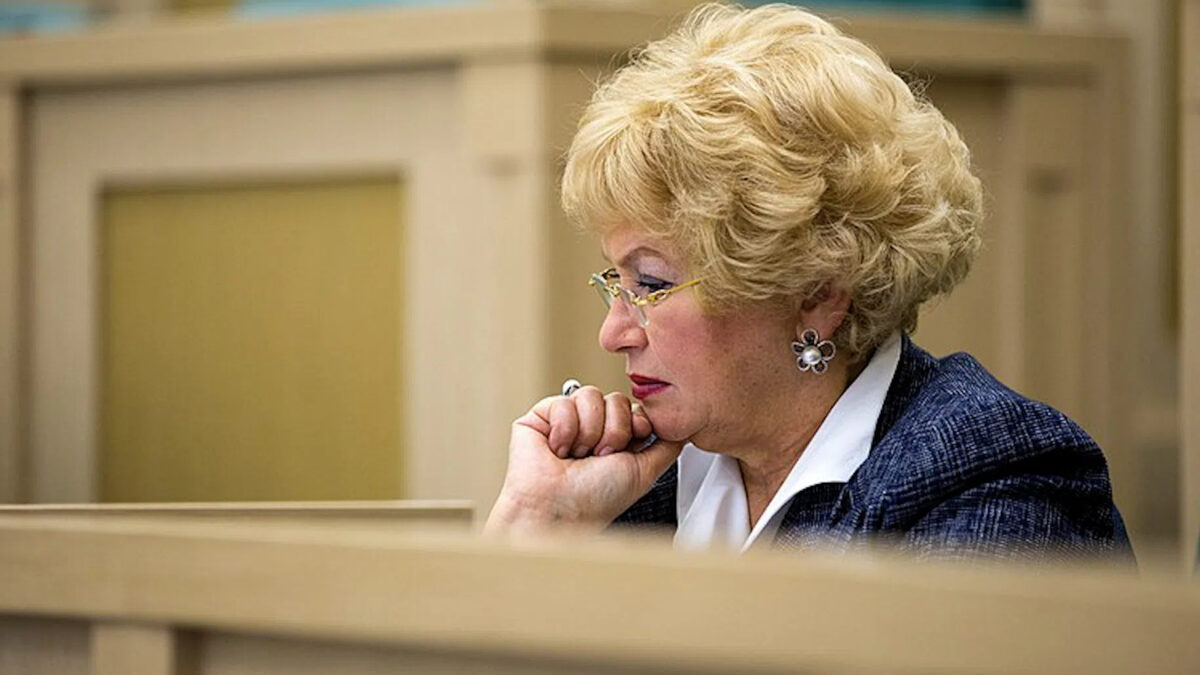 Лекция сенатора Российской Федерации Людмилы Нарусовой