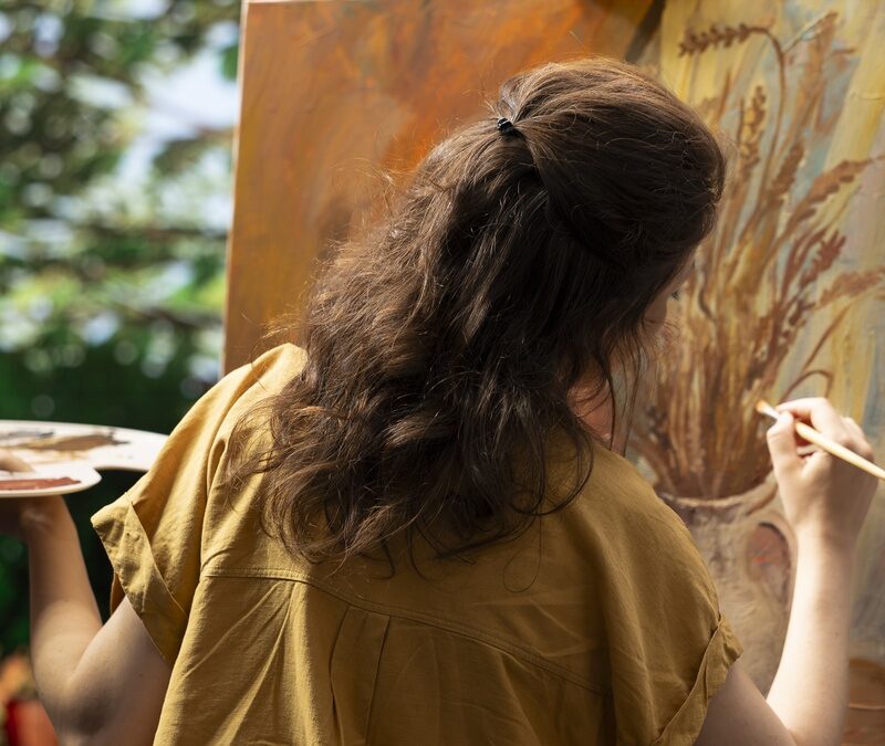 День художника-2025: история, традиции, идеи подарков и поздравления