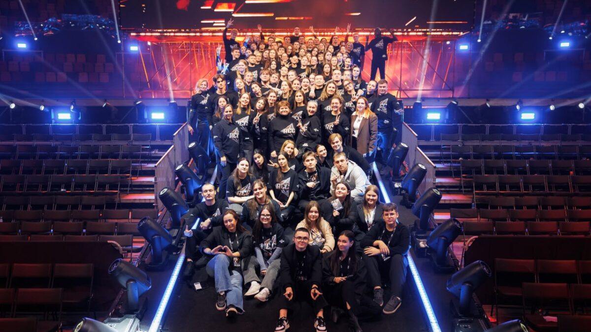 Более 170 добровольцев Волонтёрского центра РМК помогли в организации турнира по ММА RCC 24