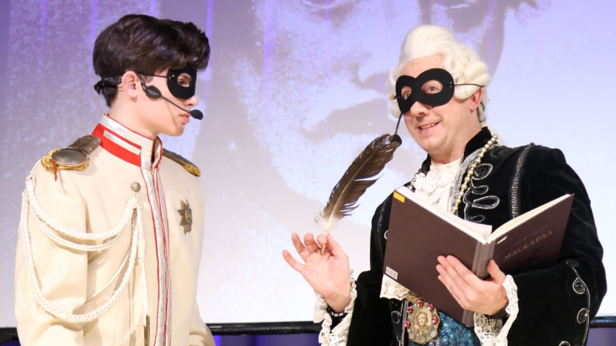 Солисты Большого театра и итальянская балерина Николь Каррара выступили на закрытии фестиваля…