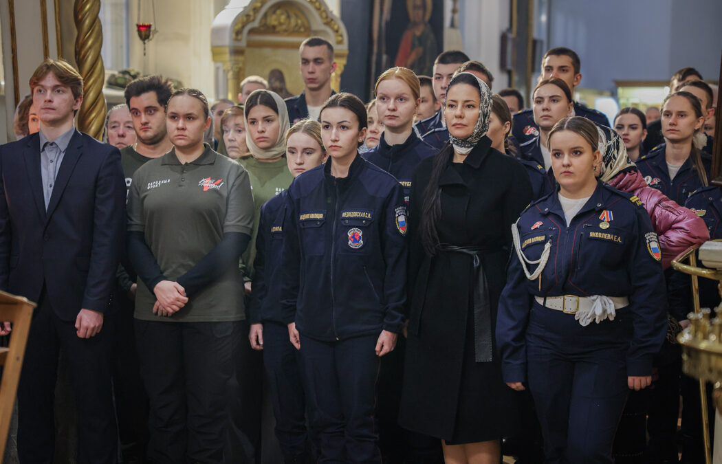 Молебен о волонтерах, отправляющихся в зоны СВО