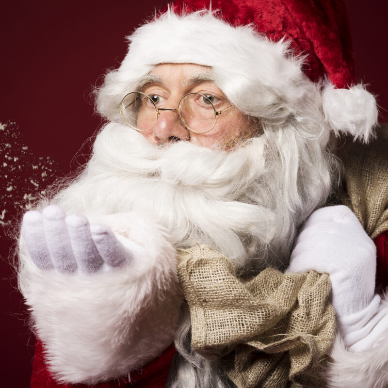 Как удивить волшебника: самые необычные просьбы Деду Морозу