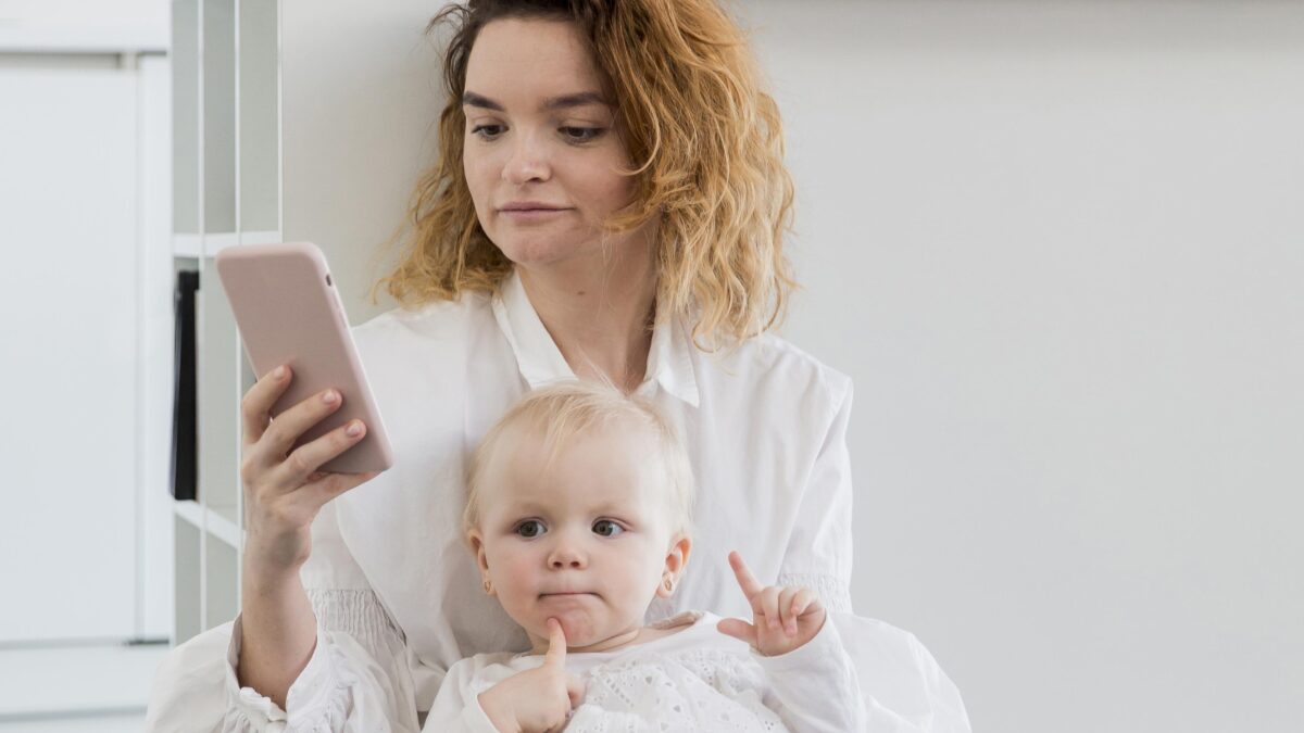 Развивающие игры для детей с тяжёлыми нарушениями развития поможет подобрать чат-бот