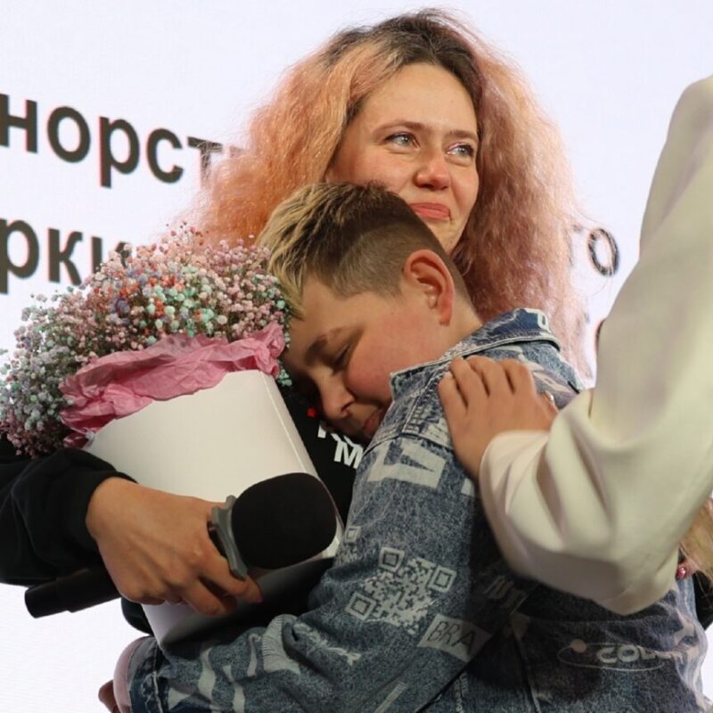 Милые истории о доброте, любви и дружбе из жизни: топ-20