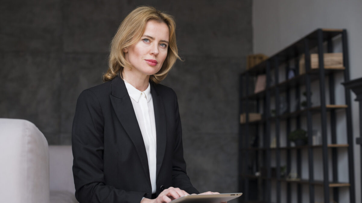 Как совмещать семью и карьеру: честный ответ психолога