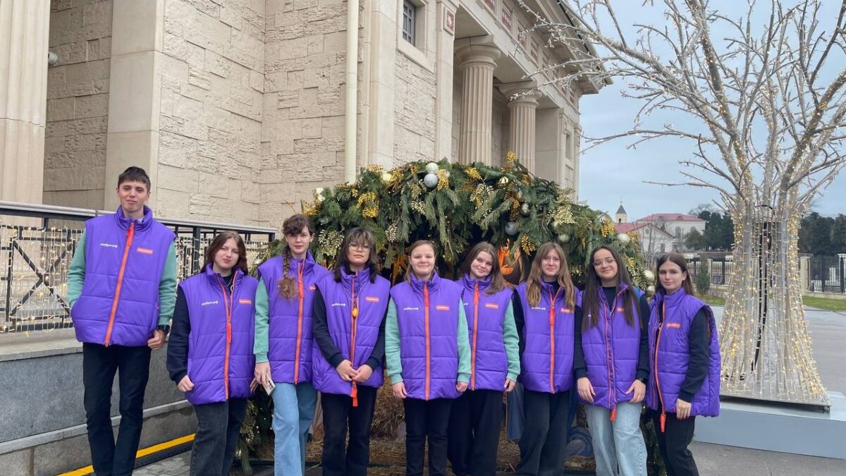 В Новом Херсонесе добровольцы помогали в новогодние праздники