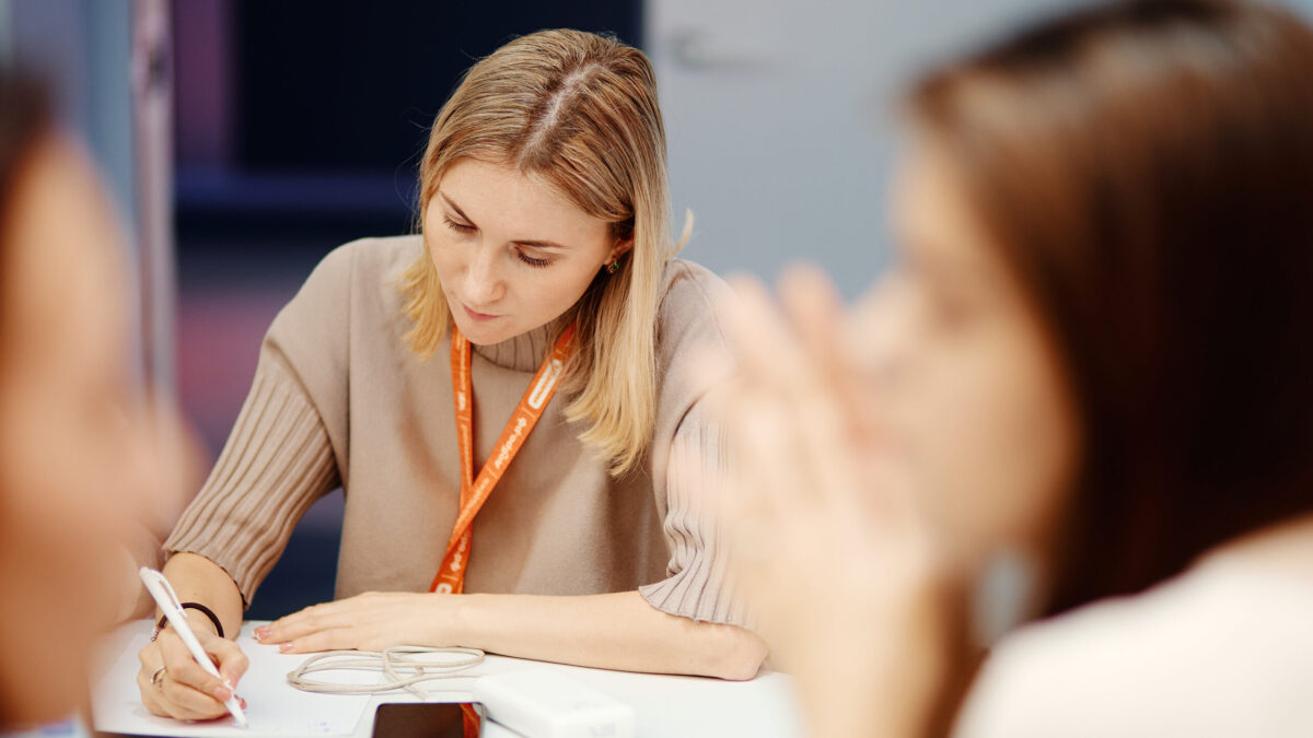 Научное волонтёрство: 8 актуальных вакансий на Добро.рф