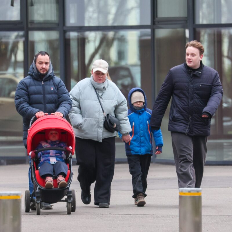 Маткапитал и пособия взлетят, а права потребителей расширят: новые законы с 1 февраля 2026 года