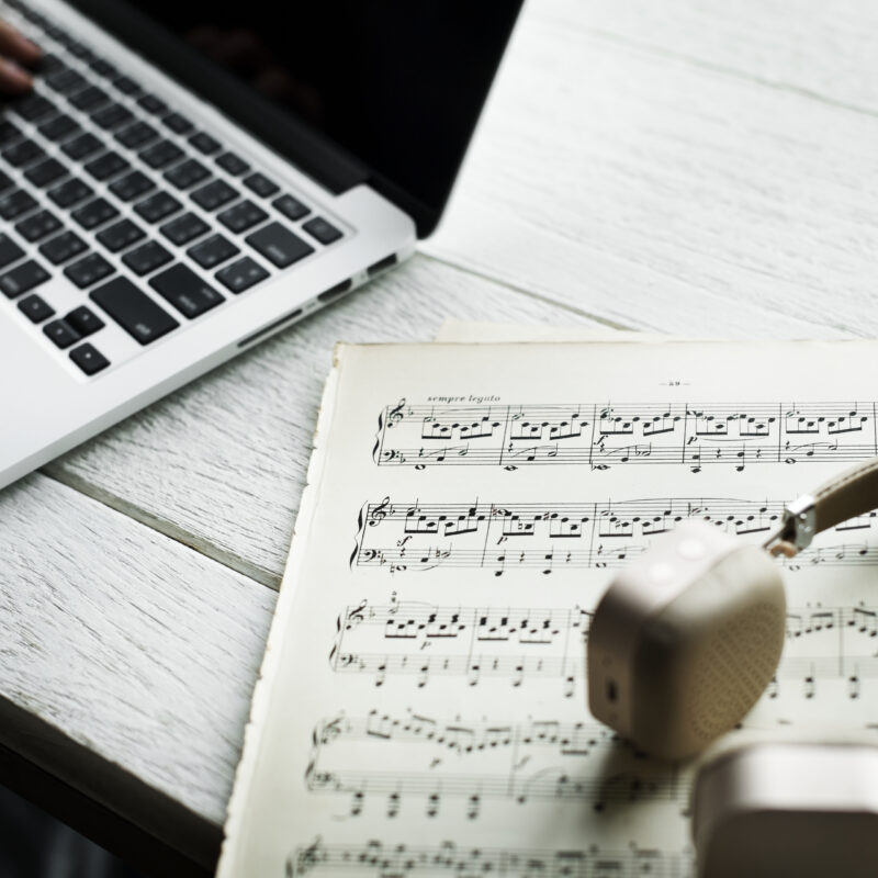 Исключительное право: как защитить и заработать на своей идее