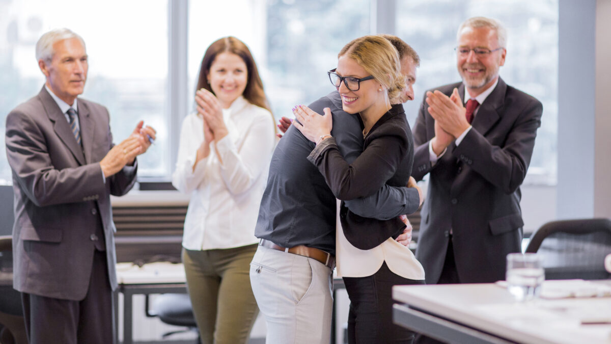 Лидеры НКО могут попасть в список Forbes: идёт приём заявок в рейтинг «30 до 30»