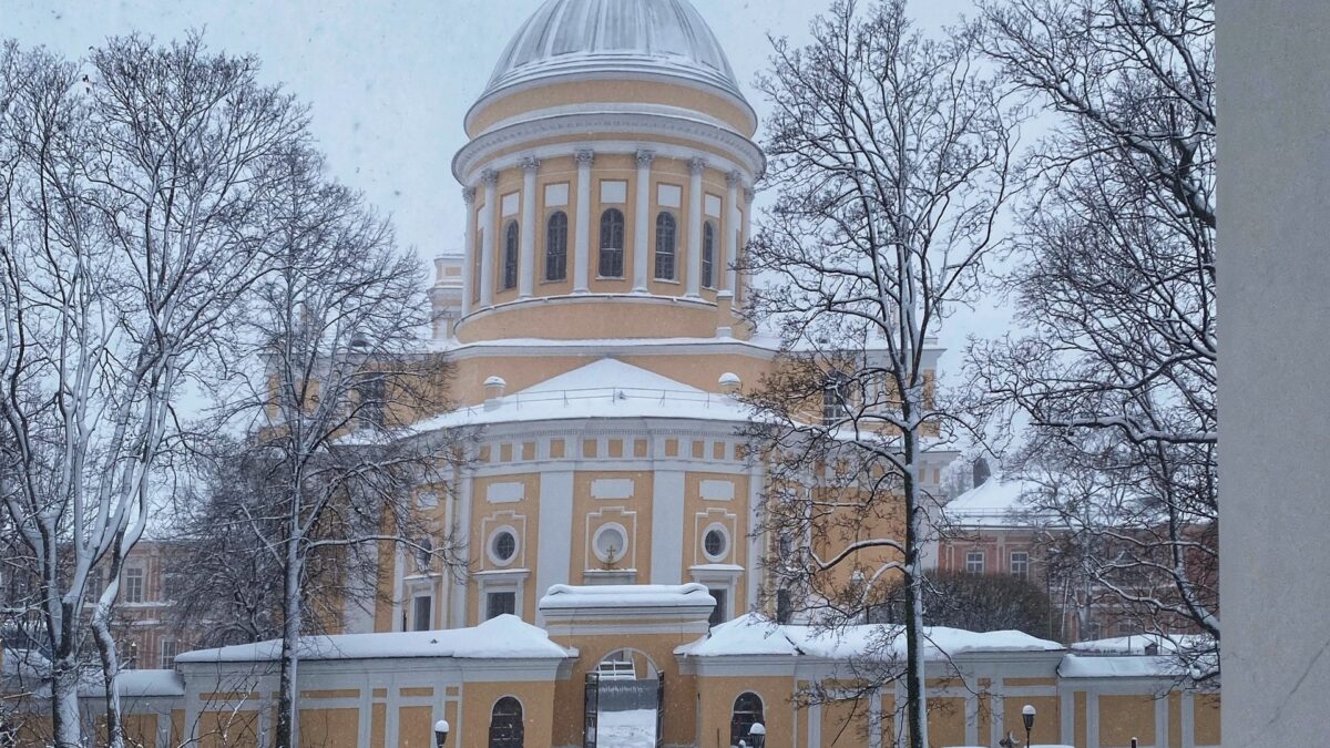 Рождественское чудо: ВОЛОНТЁРЫ проекта #ПРОМОНАСТЫРИ в Свято-Троицкой Лавре