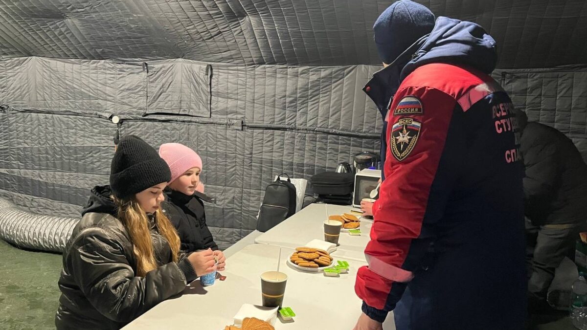 Добровольцы Всероссийского студенческого корпуса спасателей дежурят в три смены