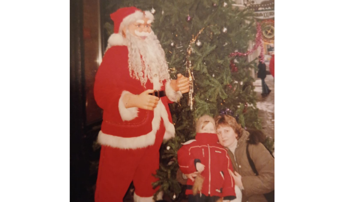 Истории о Новом годе рассказали волонтёры разных поколений