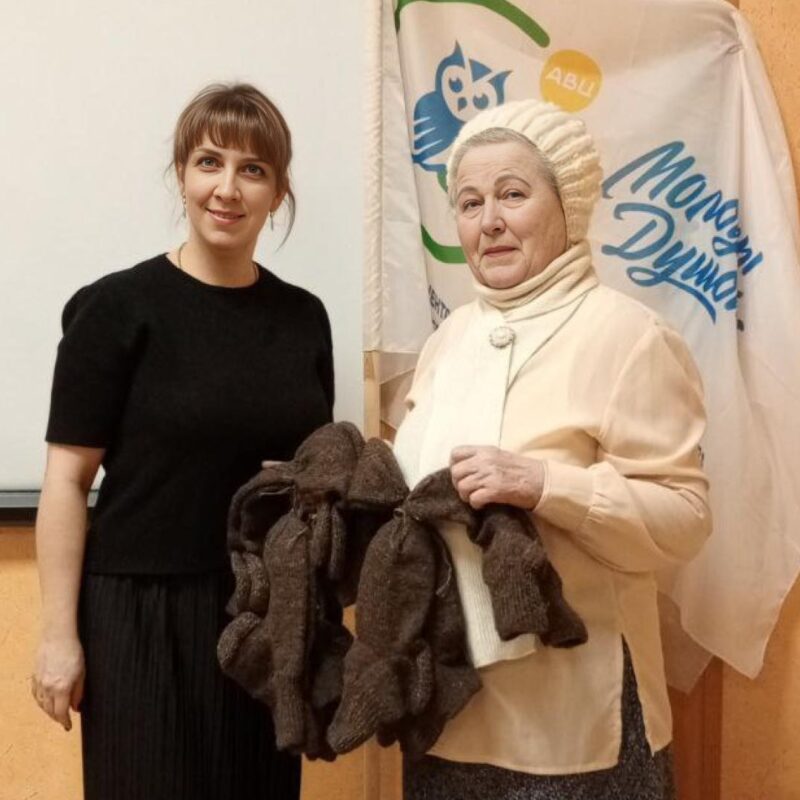 Помогает пенсионерам: жительница Урала вдохновляет пожилых