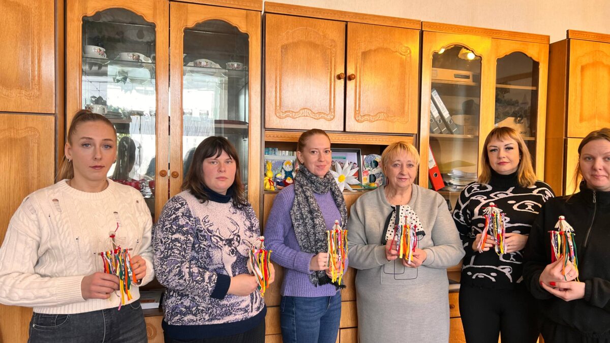 Возрождаем традиции: Мастер-класс «Народная кукла Крестец» в Центре занятости!