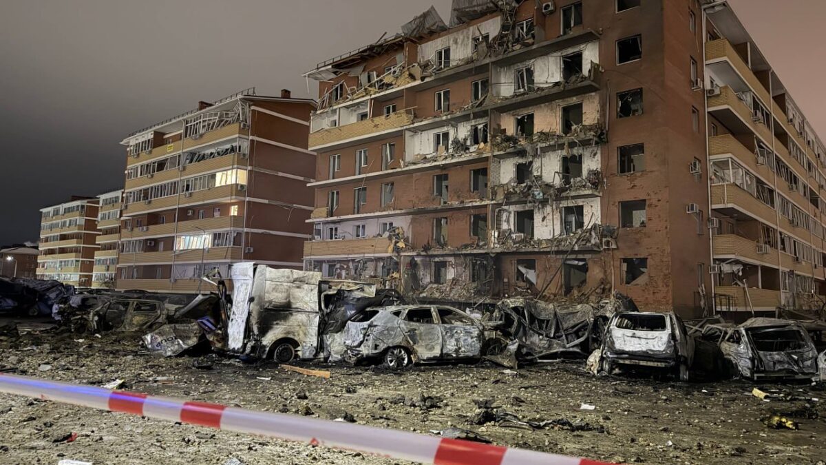 Волонтёры #МЫВМЕСТЕ помогают пострадавшим в Адыгее