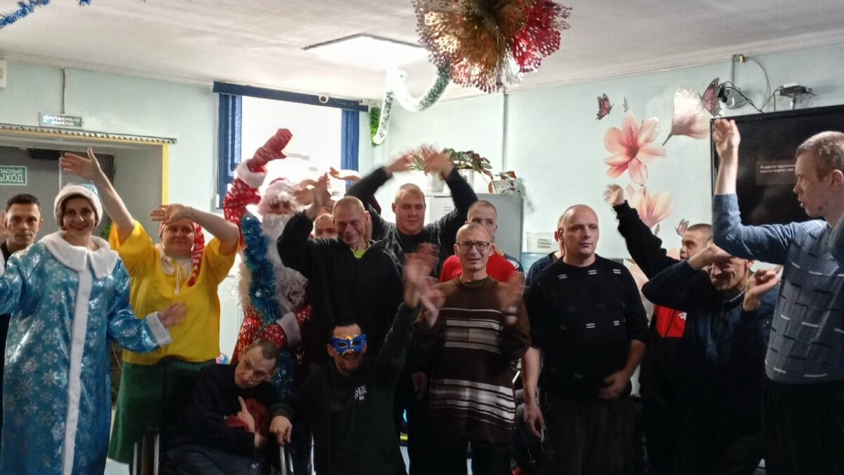 Новогоднее мероприятие в БСУ СО ОО «Дом социального обслуживания «Урицкий»