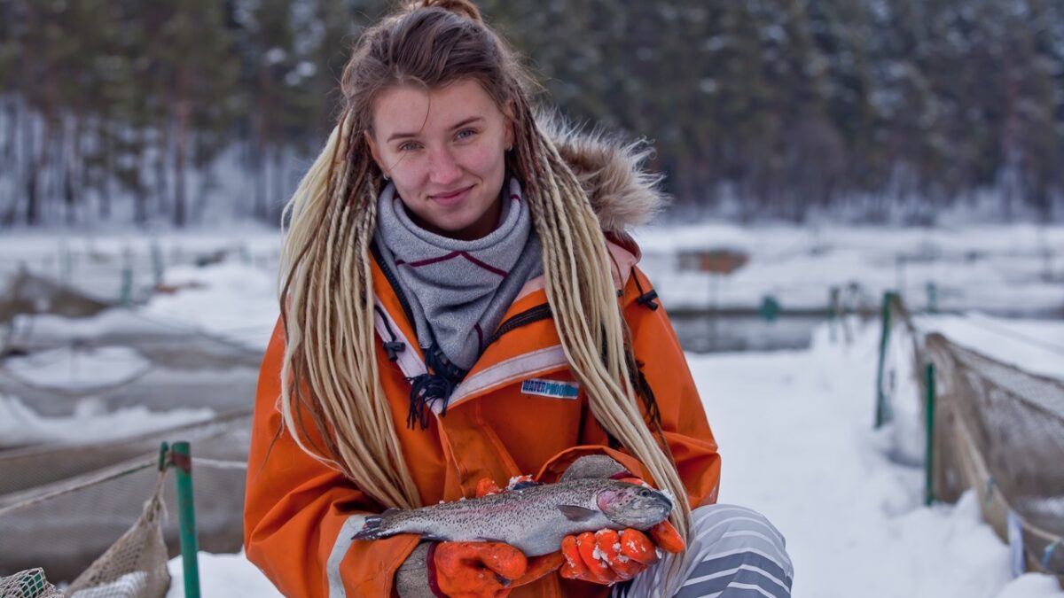 Украшения из ложек создаёт бывшая предприниматель на Урале